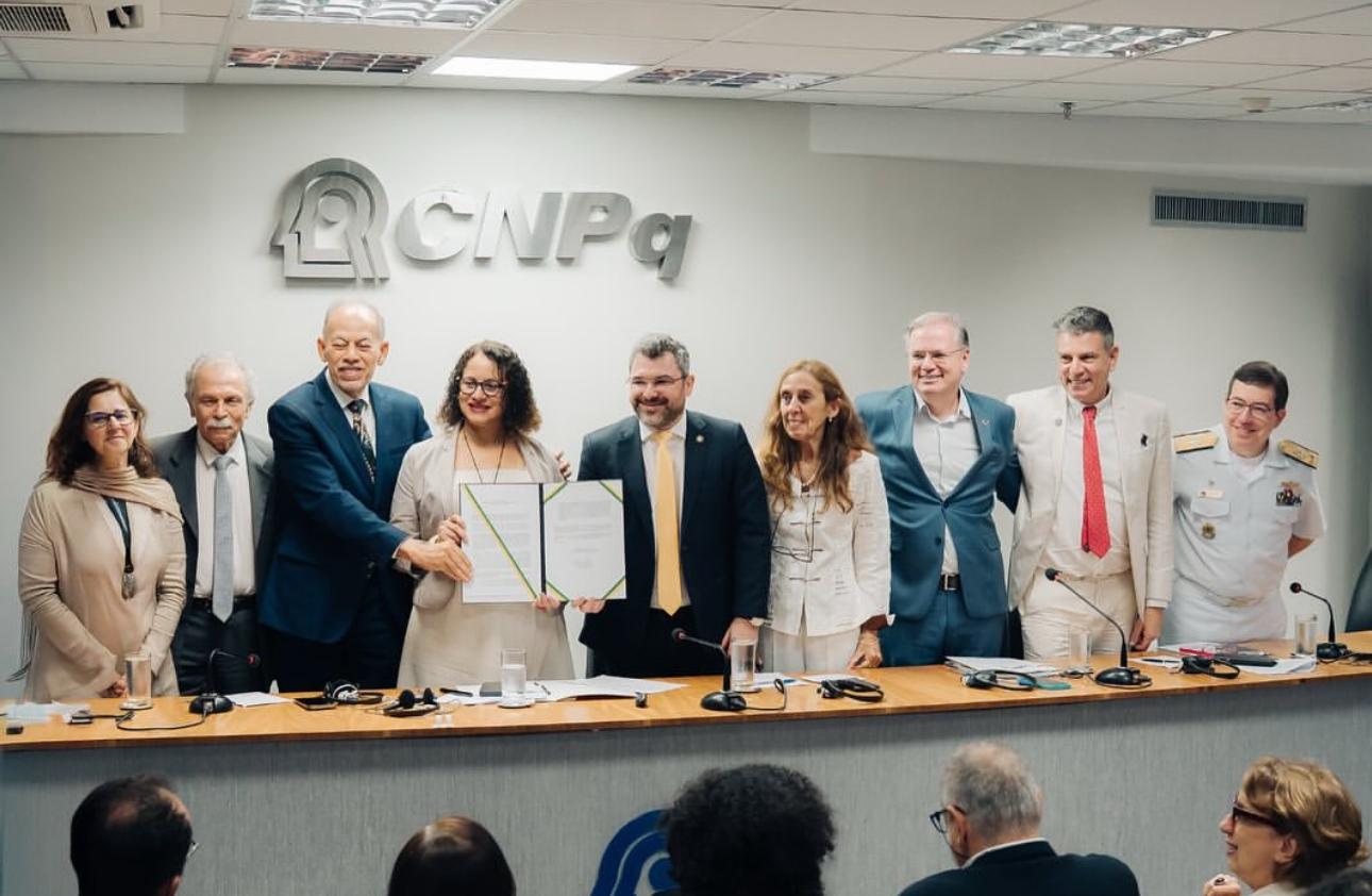 Brasil é o primeiro país do mundo a lançar elaboração de currículo escolar nacional sobre Cultura Oceânica com apoio da UNESCO